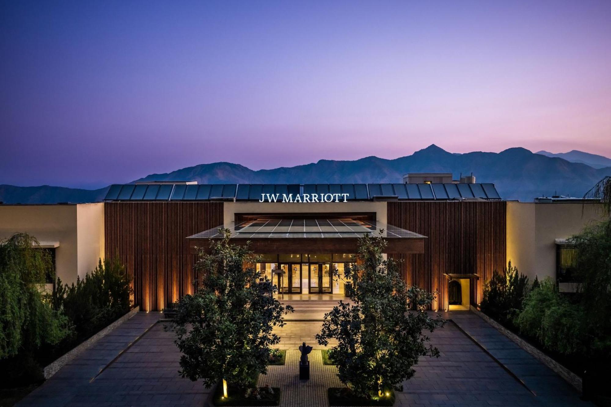 Jw Marriott Mussoorie Walnut Grove Resort & Spa Exterior photo